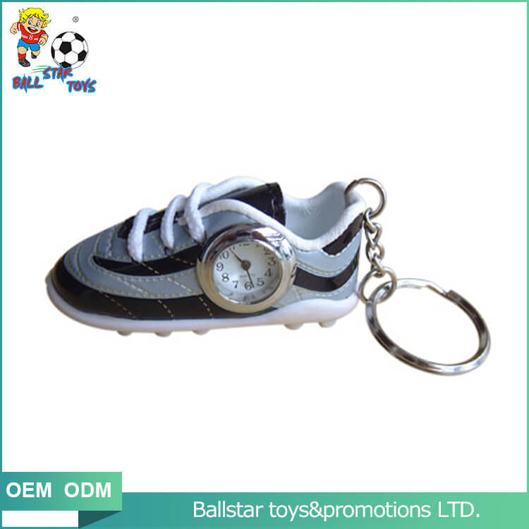 beautiful wavy pattern clock shoe keychain