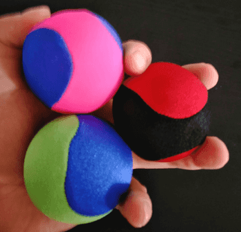 bounching juggling ball